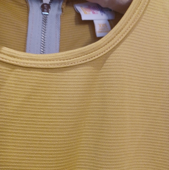 💰3/$30NWT LulaRoe Pleated yellow dress - Picture 5 of 6